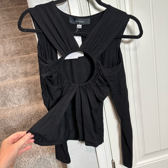 Sid Neigum black ring cut out long sleeve top - Picture 7 of 13
